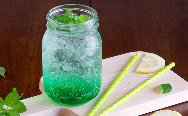 Những lưu ý khi uống nước soda